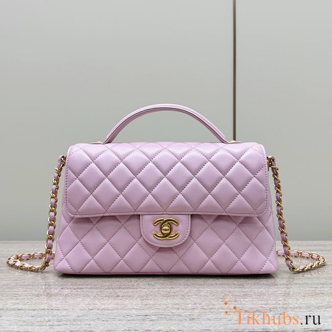 Chanel Medium Flap Bag Pink Lambskin Gold 27x16x7.5cm - 1