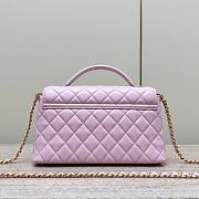 Chanel Medium Flap Bag Pink Lambskin Gold 27x16x7.5cm - 3