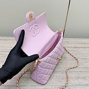 Chanel Medium Flap Bag Pink Lambskin Gold 27x16x7.5cm - 2