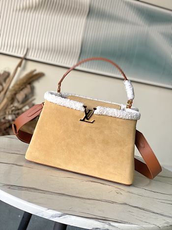 Louis Vuitton LV Capucines GM Souple Beige Suede 38x23x16cm