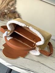 Louis Vuitton LV Capucines GM Souple Beige Suede 38x23x16cm - 5