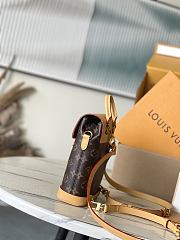 Louis Vuitton LV Soho Mini Backpack 23x17x8cm - 4