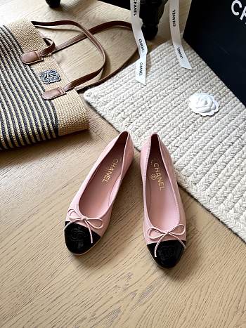 Chanel Ballerina Black Light Pink Flat