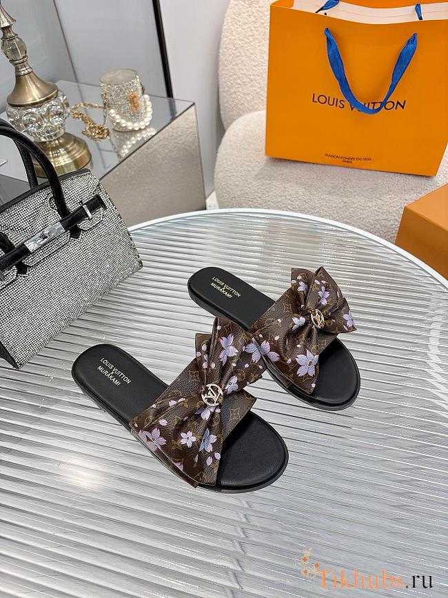 Louis Vuitton LV Slides - 1