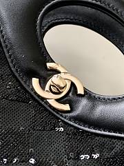 Chanel 25P 31 Bag Black 22x23x5.5cm - 3