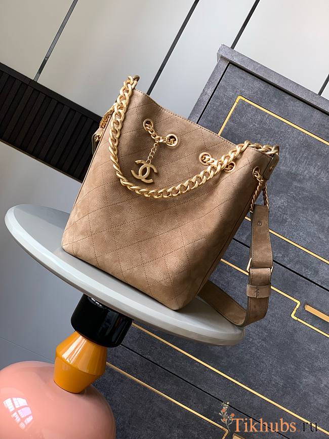 Chanel Bucket Bag Brown Suede Calfskin 27x20x14cm - 1