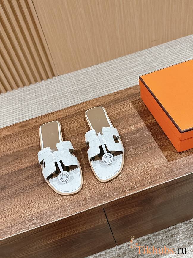 Hermes Oran White Crocodile slides - 1