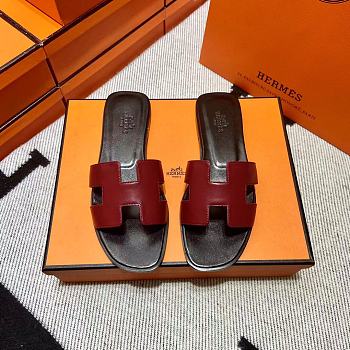 Hermes Oran Black Dark Red Slides