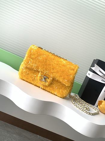 Chanel Flap Bag Sequins Yellow Gold 21x14x8cm