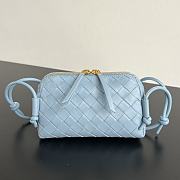 Bottega Veneta Intrecciato Concert Pouch Blue 18.5x11.5x8.5cm - 1