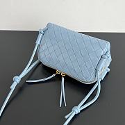 Bottega Veneta Intrecciato Concert Pouch Blue 18.5x11.5x8.5cm - 3
