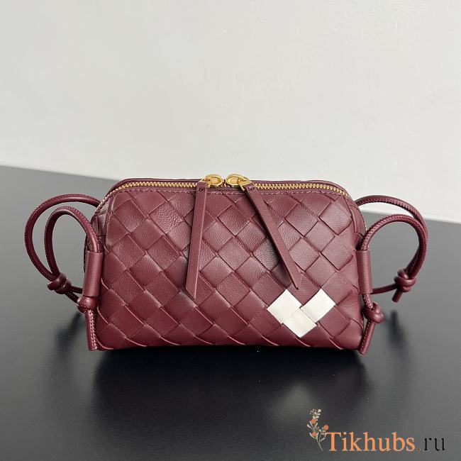 Bottega Veneta Intrecciato Concert Pouch Red White 18.5x11.5x8.5cm - 1
