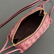 Bottega Veneta Intrecciato Concert Pouch Red White 18.5x11.5x8.5cm - 3
