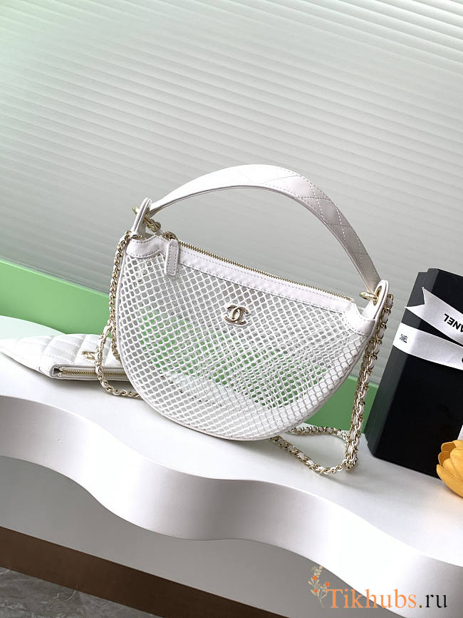 Chanel Clutch With Chain White 22x15x6cm - 1