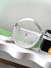 Chanel Clutch With Chain White 22x15x6cm - 1