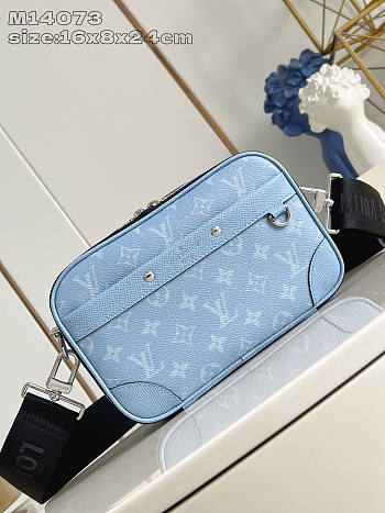 Louis Vuitton LV Alpha Messenger Blue 24x16x8cm