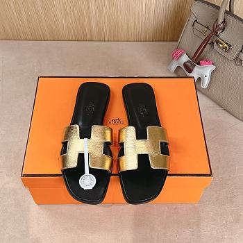 Hermes Oran Gold Black Slides 02