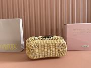 Miu Miu logo-appliqué Interwoven Tote Bag 24x18x9cm - 4