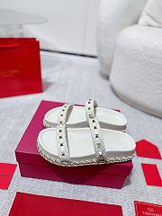 Valentino Garavani Rockstud Leather Espadrille Sandals White - 5