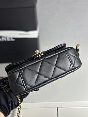 Chanel 25C Flap Bag Black Lambskin Gold 18x5x13cm - 5