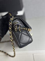 Chanel 25C Flap Bag Black Lambskin Gold 18x5x13cm - 3