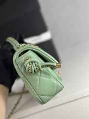Chanel 25C Flap Bag Green Lambskin Gold 18x5x13cm - 6