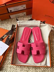 Hermes Oran Smooth Leather Pink Slides - 1