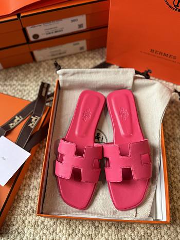 Hermes Oran Smooth Leather Pink Slides