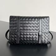 Bottega Veneta Piccolo Portfolio Bag Black 30x21x6.6cm - 1