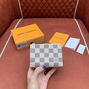 Louis Vuitton LV Lisa Wallet Damier Azur 11.5x9x1.5cm - 1