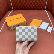 Louis Vuitton LV Lisa Wallet Damier Azur 11.5x9x1.5cm - 3