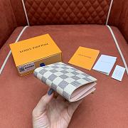 Louis Vuitton LV Lisa Wallet Damier Azur 11.5x9x1.5cm - 2