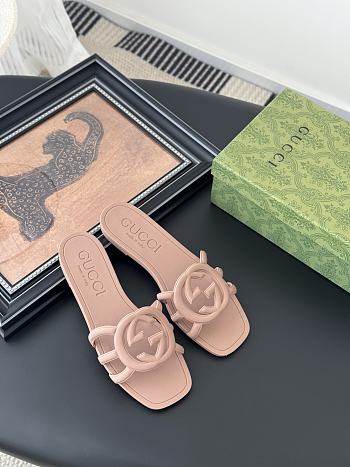 Gucci Rubber Light Beige Slides