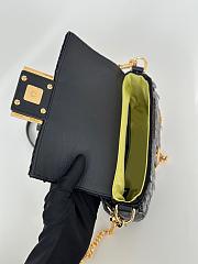 Fendi Baguette Mini Fuchsia Sequin Leather Black Bag 19x11x5cm - 4