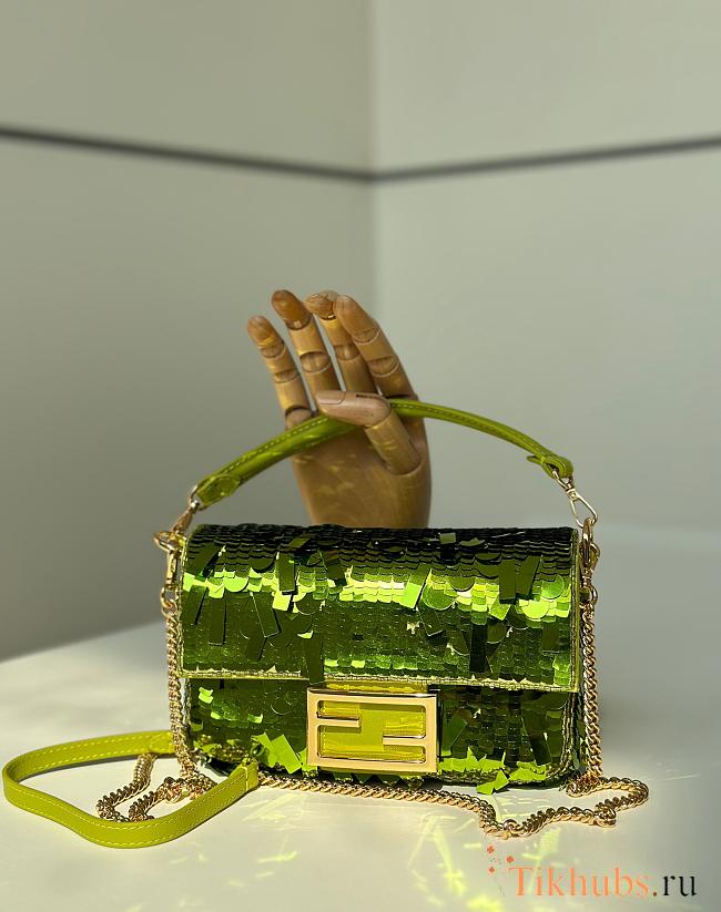 Fendi Baguette Mini Fuchsia Sequin Leather Green Bag 19x11x5cm - 1