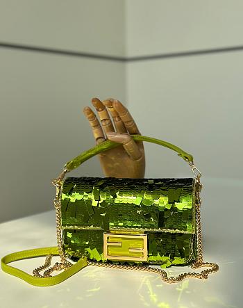 Fendi Baguette Mini Fuchsia Sequin Leather Green Bag 19x11x5cm