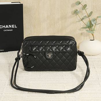 Chanel Cambon Small Lambskin Crossbody Bag 27x16.5x6cm