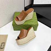 Gucci Women's Interlocking G Sandal Brown - 2