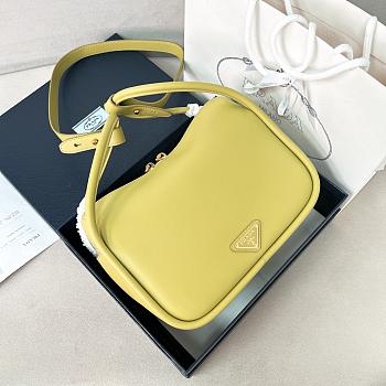 Prada Leather Handbag Green Bag 25x18x10cm