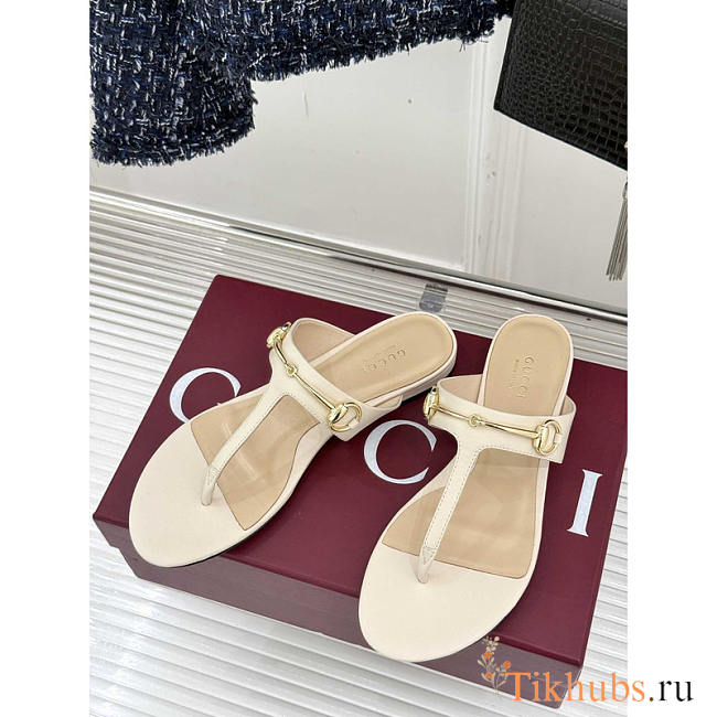 Gucci Women's Thong Sandal With Horsebit White - 1