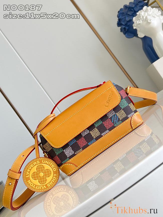 Louis Vuitton LV Steamer East West Bag 20x11x5cm - 1