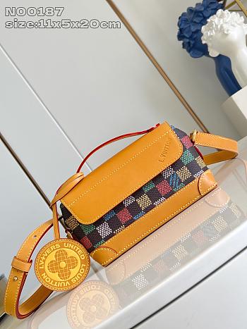 Louis Vuitton LV Steamer East West Bag 20x11x5cm