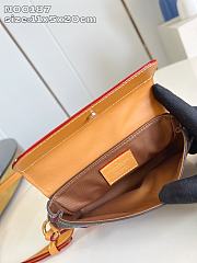 Louis Vuitton LV Steamer East West Bag 20x11x5cm - 5
