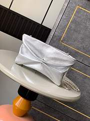 Chanel Clutch With Chain Metallic Lambskin 24x14x5cm - 2