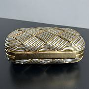 Bottega Veneta Intreccio Knotted Clutch 19x11.5x5cm - 6