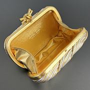 Bottega Veneta Intreccio Knotted Clutch 19x11.5x5cm - 4