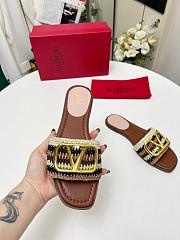 Valentino Vlogo Slides Brown Crochet - 2