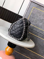 Chanel Chain Around Hobo Black Quilted 29x12x31cm - 4