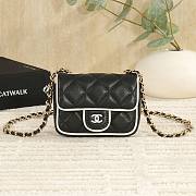 Chanel Clutch With Chain Lambskin Black & White 11.5x8.5x4cm - 1