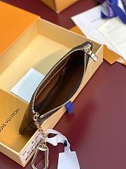 Louis Vuitton LV Key Pouch 12x7x1.5cm - 3